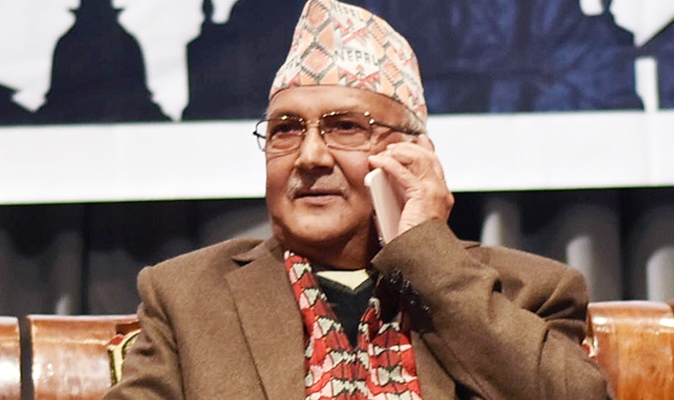 करिश्मालाई केपी ओलीको फोन