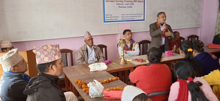 आइसिए नेपालले महिलाहरूलाई उद्यमशिल बनाउदै, खानीगाउँमा सिलाइकटाई तालिम सुरु ।