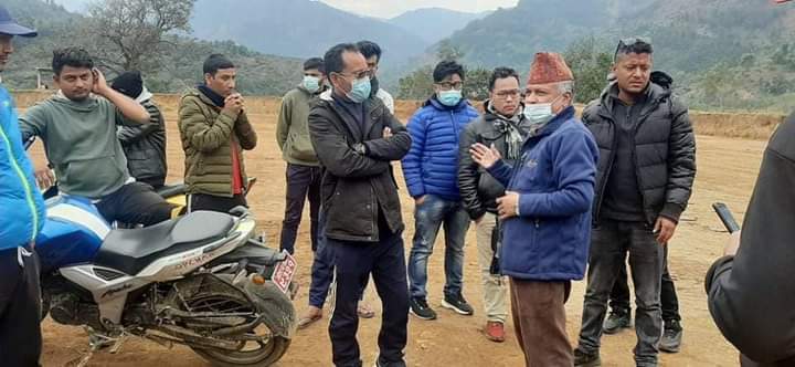 गुरुङ सहितको टोलीले फलेवास रंगशालाको अनुगमन !