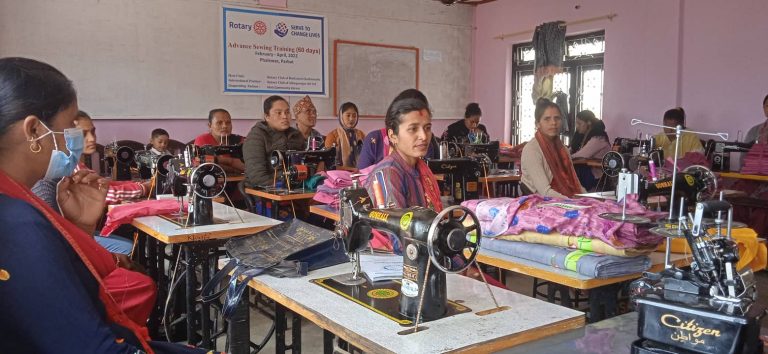 फलेवासका महिलाहरु सीप सिकेर आत्मनिर्भर बन्दै !