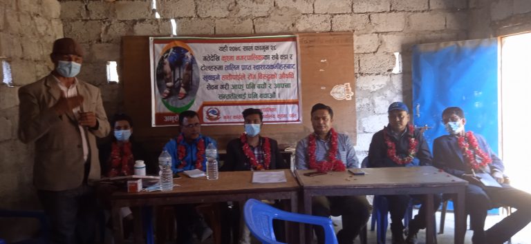 आजबाट पर्वत जिल्लाभर हात्तीपाइले रोग विरुद्धको औषधि खुवाउने अभियान  सुरु!