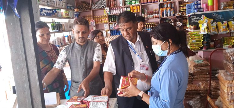 खाद्य स्वच्छता कायम गर्न घरेलु कार्यालयद्वारा निरन्तर बजार अनुगमन!