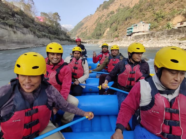म्याग्दीको गलेश्वर कालीगण्डकी नदीमा नियमित र्‍याफ्टिङ सञ्चालनमा