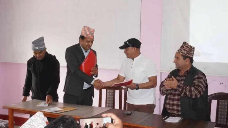 पर्वतको मोती सामुदायिक पुस्तकालय र रिड नेपालबीच सुरक्षित आप्रवासन र ट्याग परियोजना सम्झौता