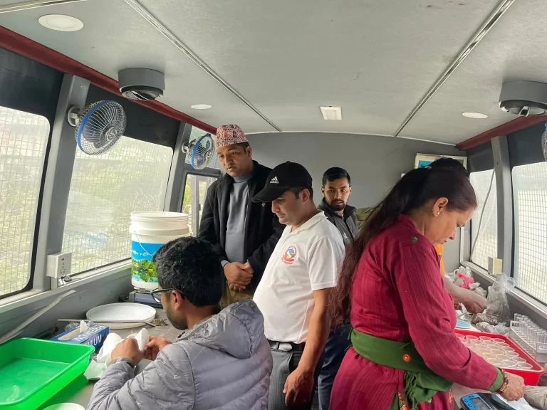 जलजलामा माटो परिक्षण शिविर,कृषि चुन छरेर माटोको उपचार गर्न किसानलाई सुझाव