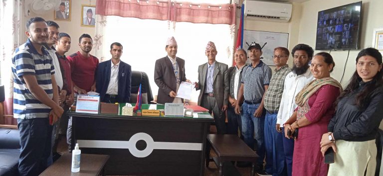 भ्रष्टाचार विरुद्ध नेकपा एस पर्वतद्वारा प्रधानमन्त्रीलाई ज्ञापनपत्र!