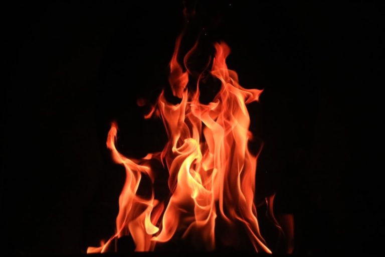 चिसोबाट जोगिन घरकोठा तातो बनाउँदा सावधानीमा ध्यान दिन आग्रह