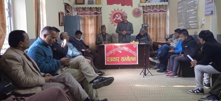 जनसभालाई सम्वोधन गर्न एमाले अध्यक्ष केपी ओली २१ गते पर्वत आउँदै