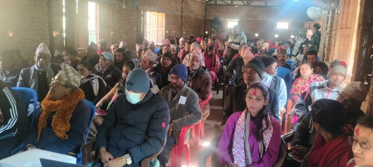 फलेवासमा विभिन्न पार्टी परित्याग गरि १ सय भन्दा बढी माओवादी केन्द्रमा प्रवेश