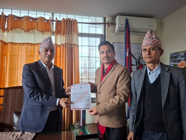 एकीकृत समाजवादी पर्वतले बुझायो सरकारलाई ज्ञापनपत्र