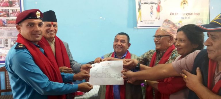 खानीगाउँमा प्रहरी चौकी भवन बनाउन स्थानीयद्वारा जग्गा हस्तान्तरण