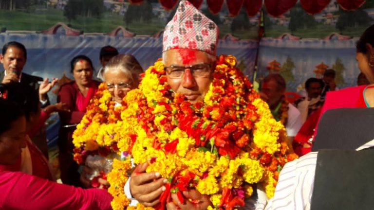 समाजसेवी भोलानाथ शर्मालाई पर्वत समाजद्वारा सम्मान